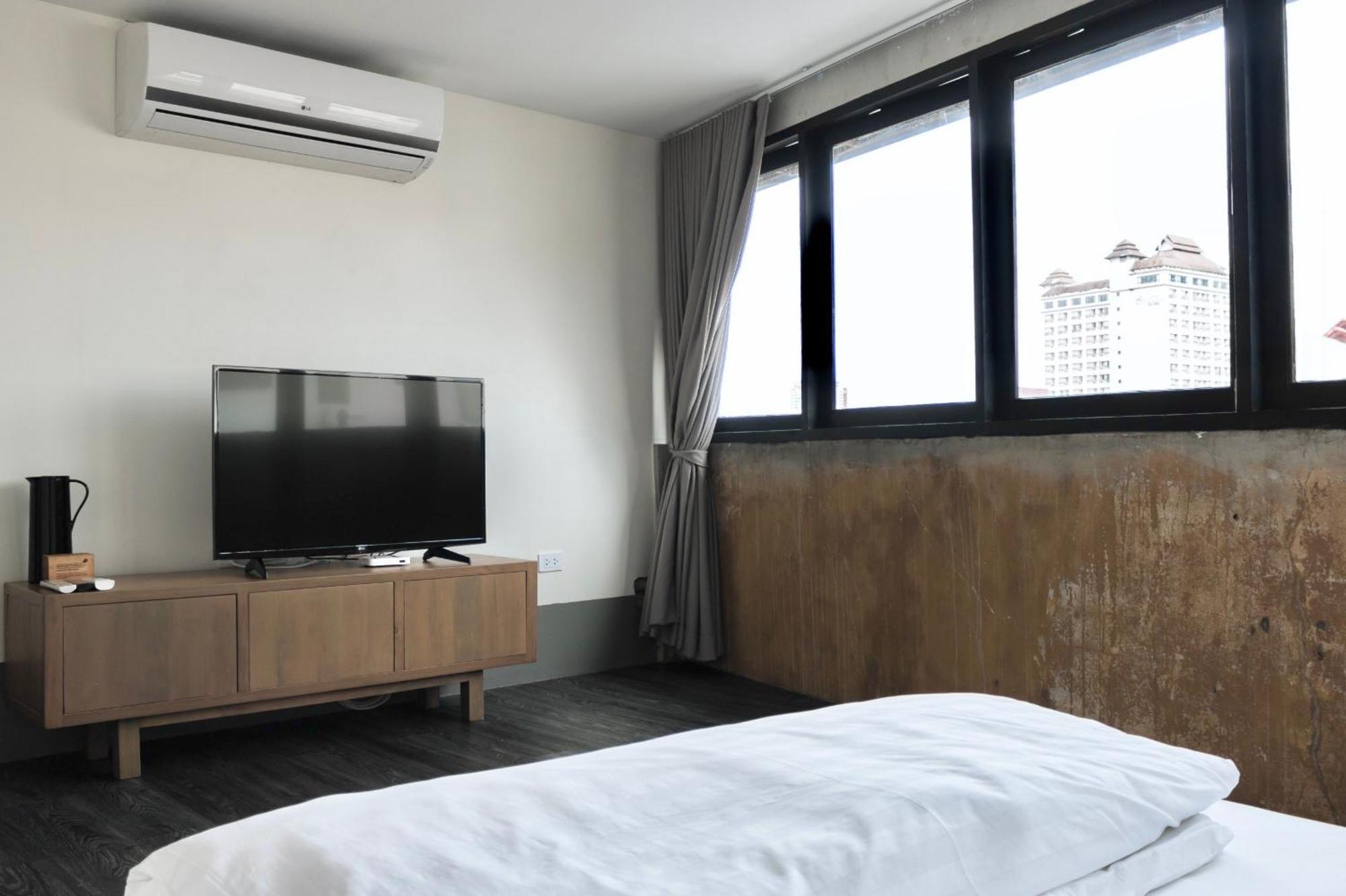Thunder Bird Hostel Chiang Mai Exterior photo