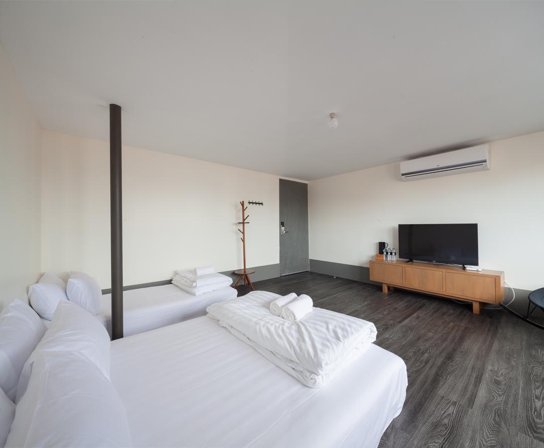 Thunder Bird Hostel Chiang Mai Exterior photo